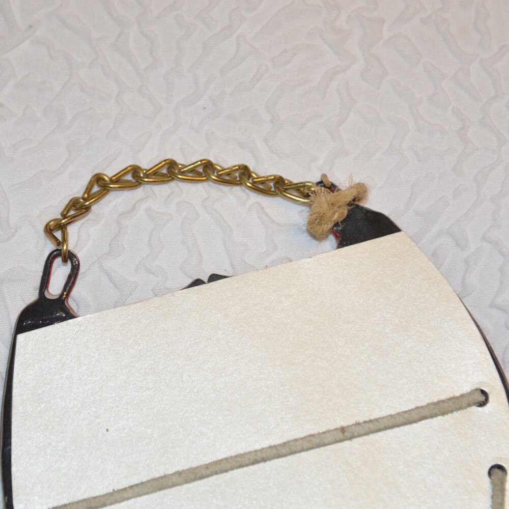 Handmade Red Horseshoe Frame - Picture 6 of 6